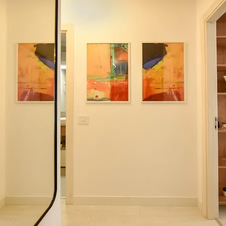 דירה Bold And Bright - A Stylish At Romexpo בוקרשט